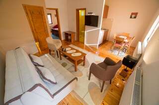 Гостевой дом Guesthouse Sandra Колашин Апартаменты с 1 спальней и террасой-5